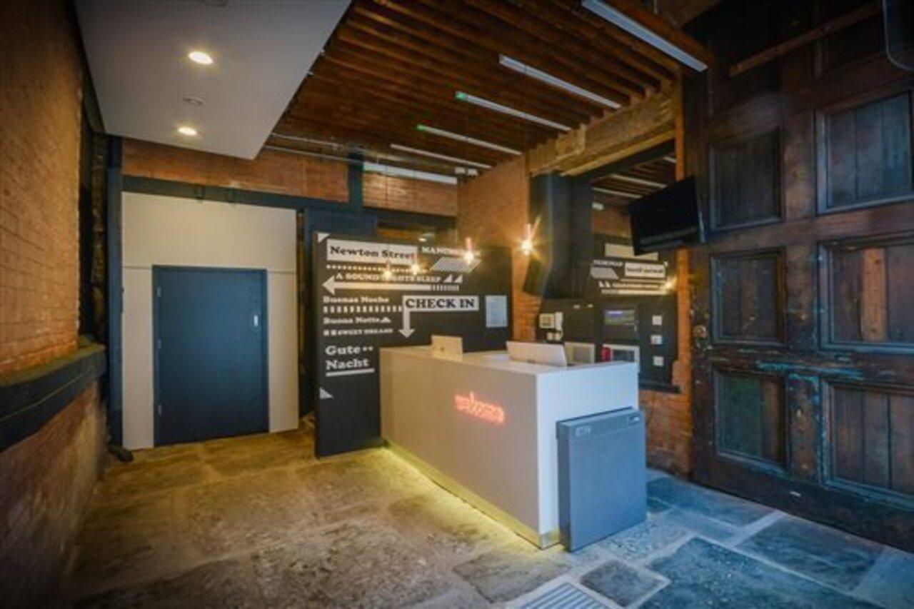 Easyhotel Манчестър Екстериор снимка