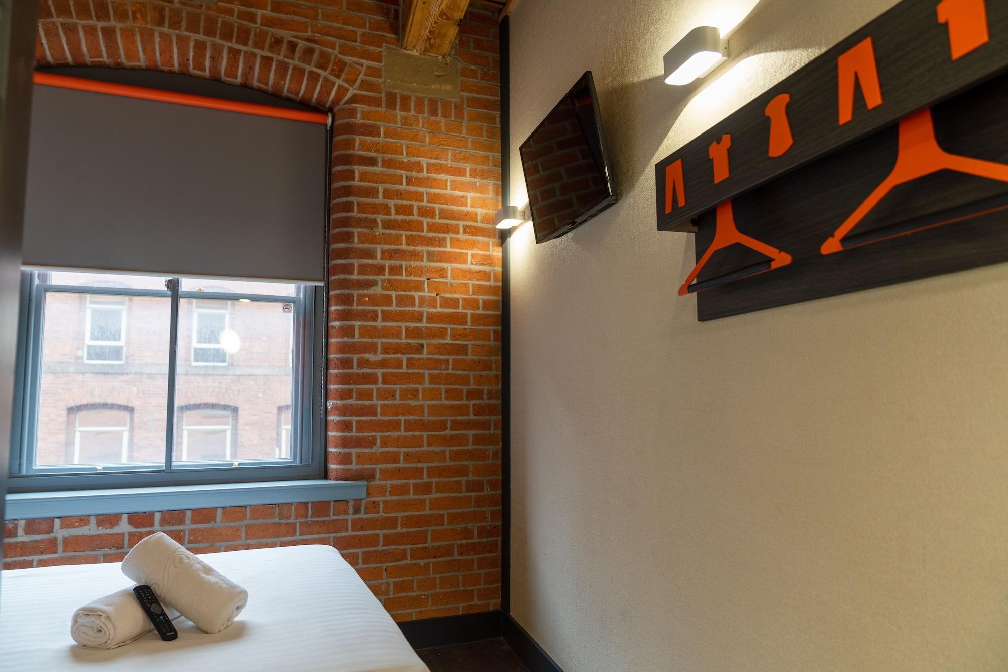 Easyhotel Манчестър Екстериор снимка