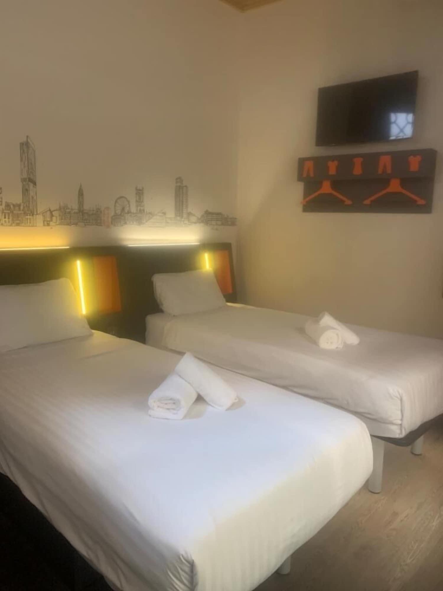 Easyhotel Манчестър Екстериор снимка