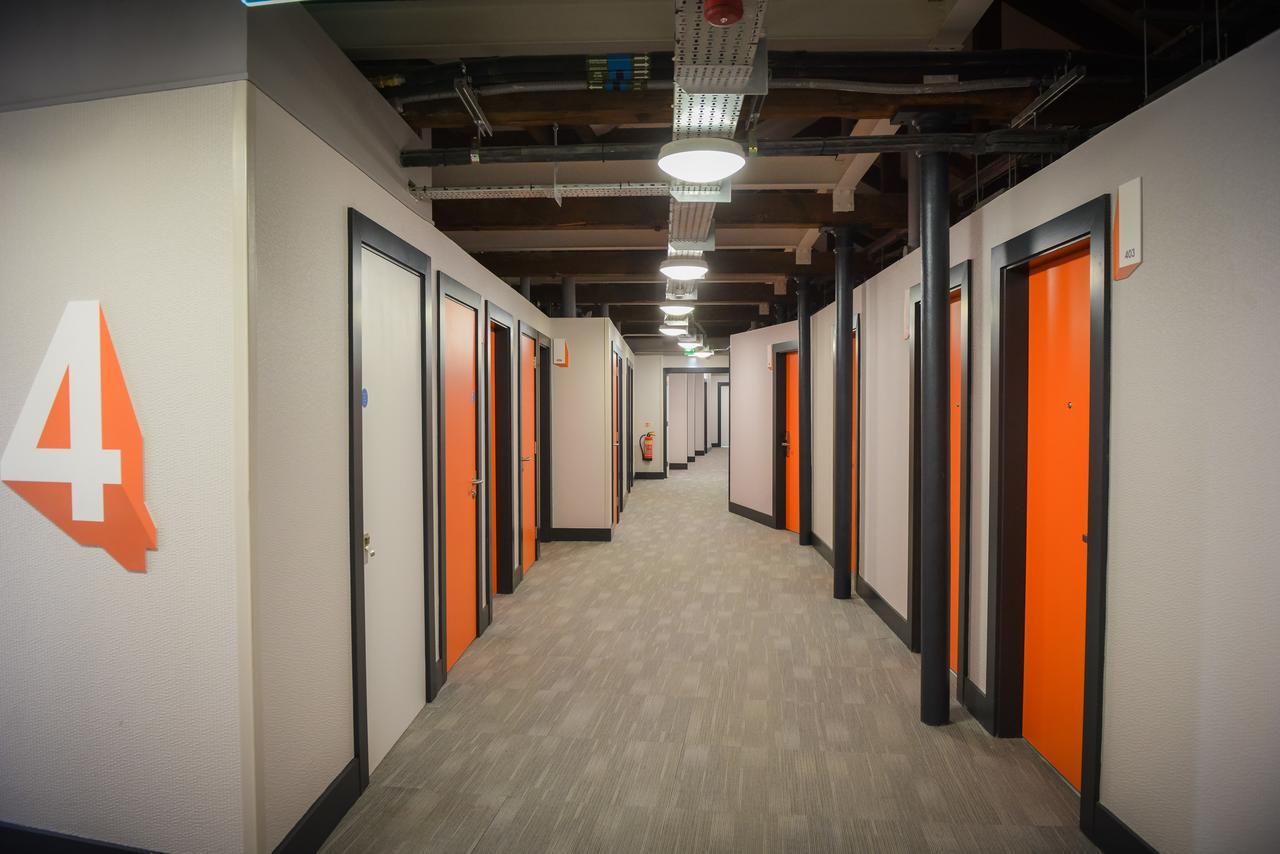 Easyhotel Манчестър Екстериор снимка
